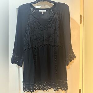 Pale Sky 3/4 sleeve length with lace accents XL